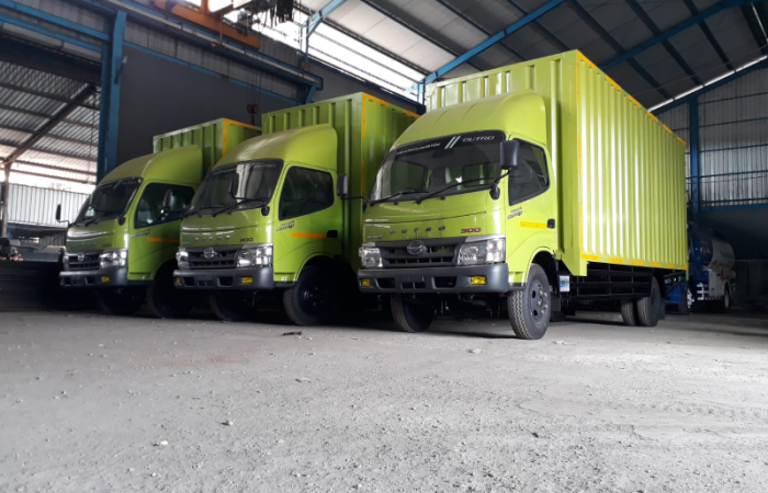 karoseri truck box besi